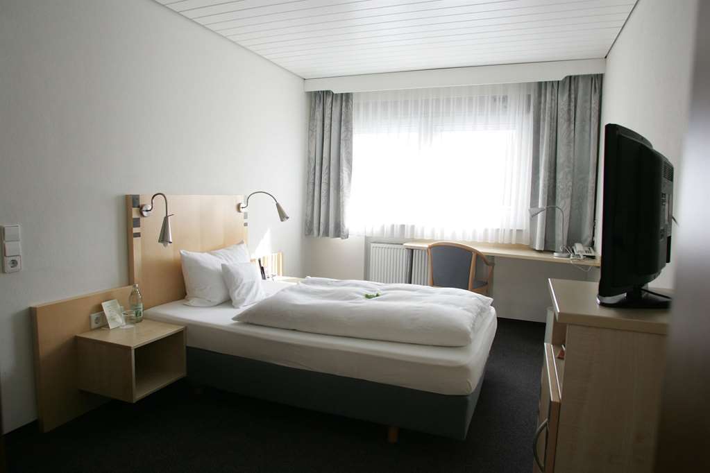 Hotel Baeren Gaertringen Номер фото
